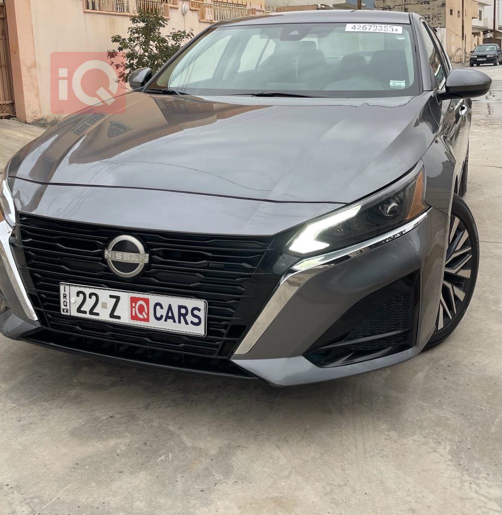 نيسان ألتيما